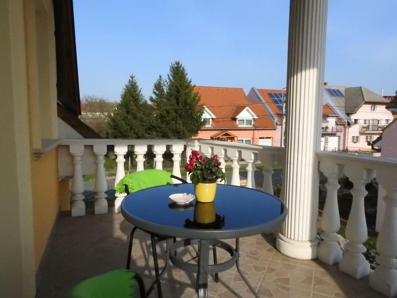 Georgina Apartman Harkany Exterior photo